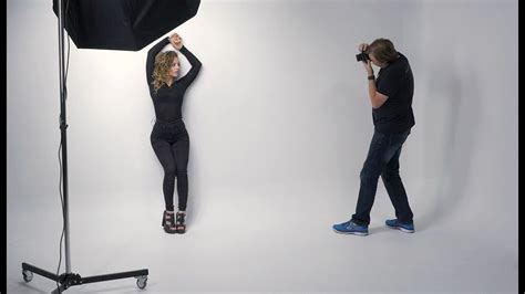 Die besten Posen und Tricks für dein Aktfotoshooting